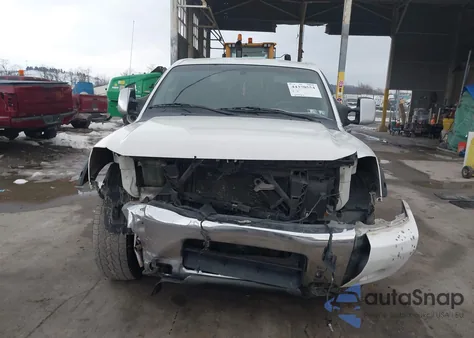 2005 Nissan Titan Se z USA, uszkodzony, nr VIN 1N6AA06B65N506871